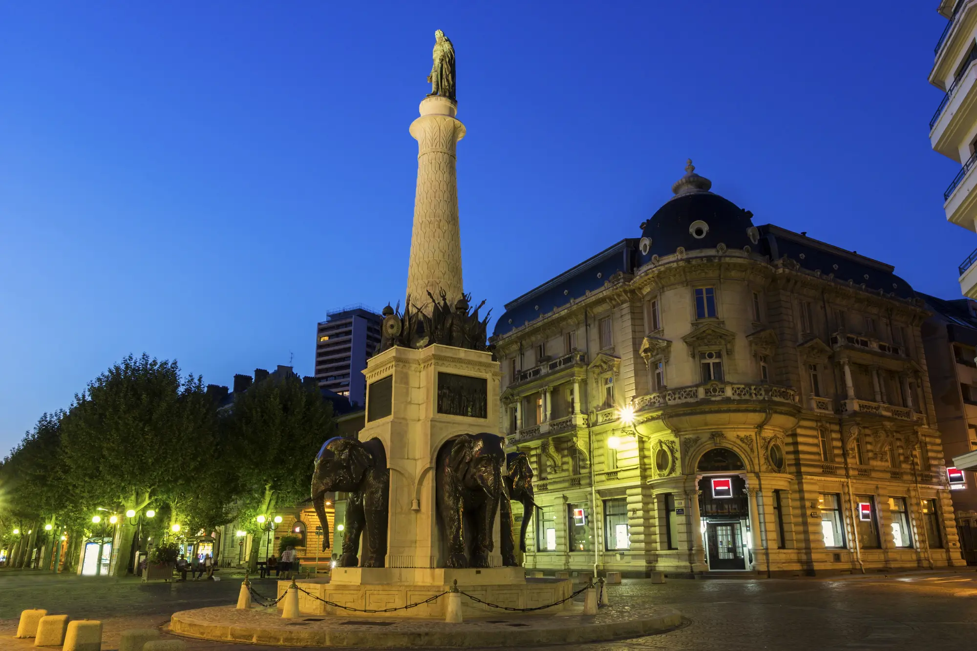 La Fontaine des Éléphants à Chambéry, symbole de la ville