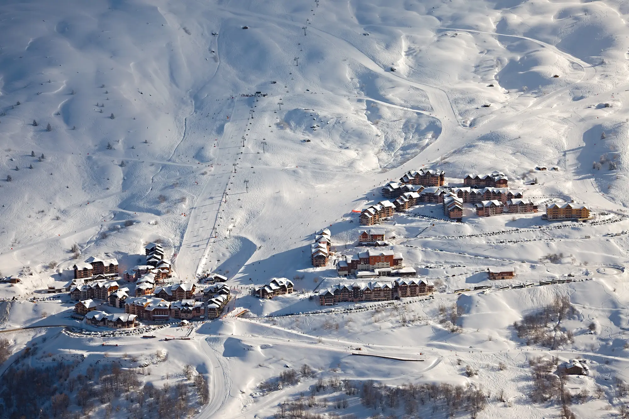 Valmeinier et ses pistes sous la neige