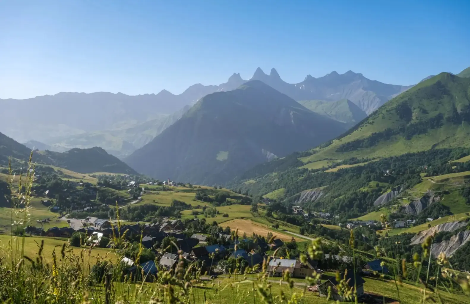 Le village de Saint-Jean-d'Arves